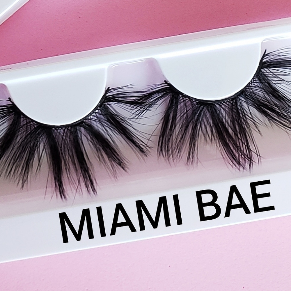 Lianna Beauty Lashes in Miami Bea